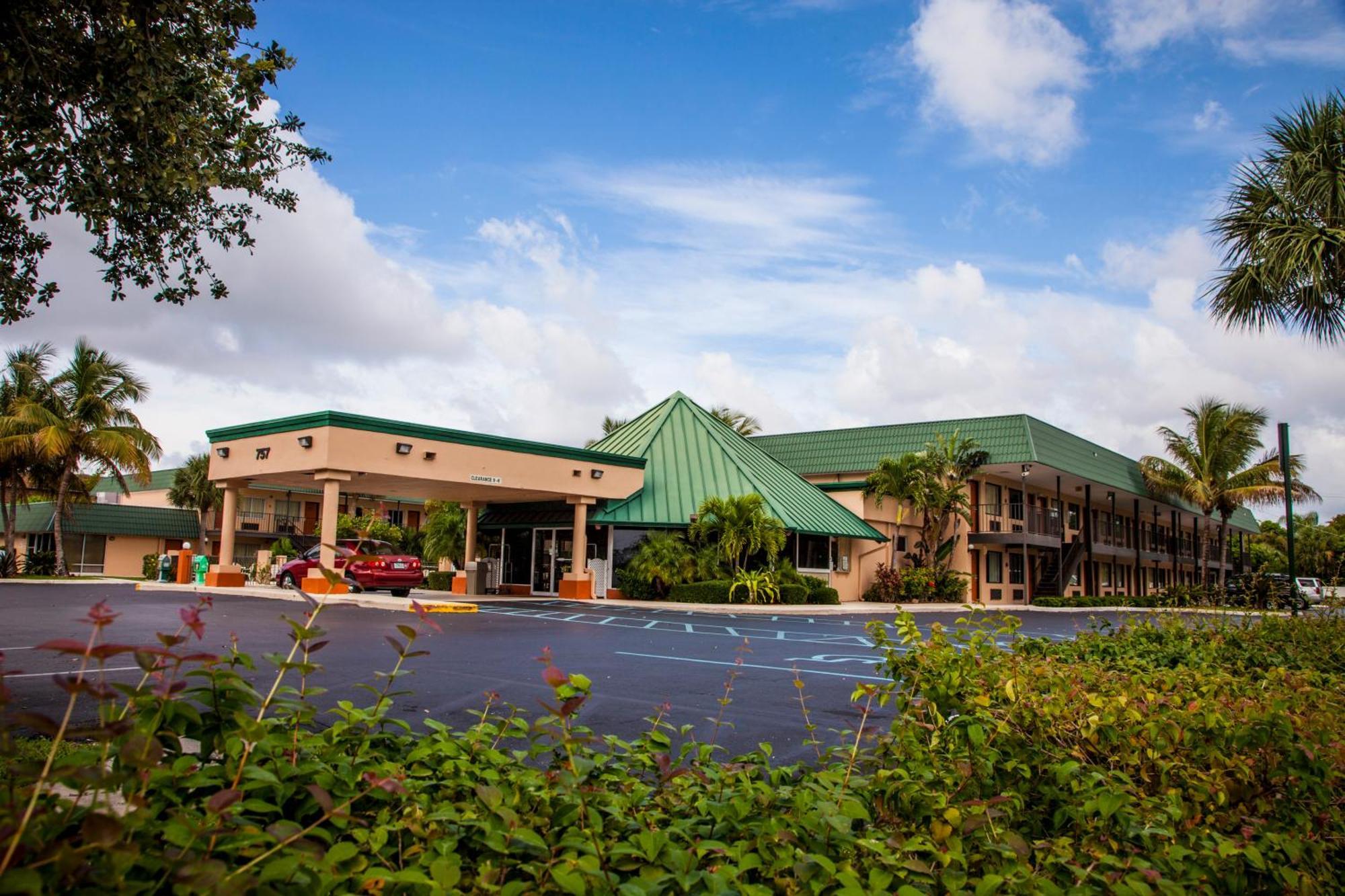 Super 8 By Wyndham North Palm Beach Luaran gambar